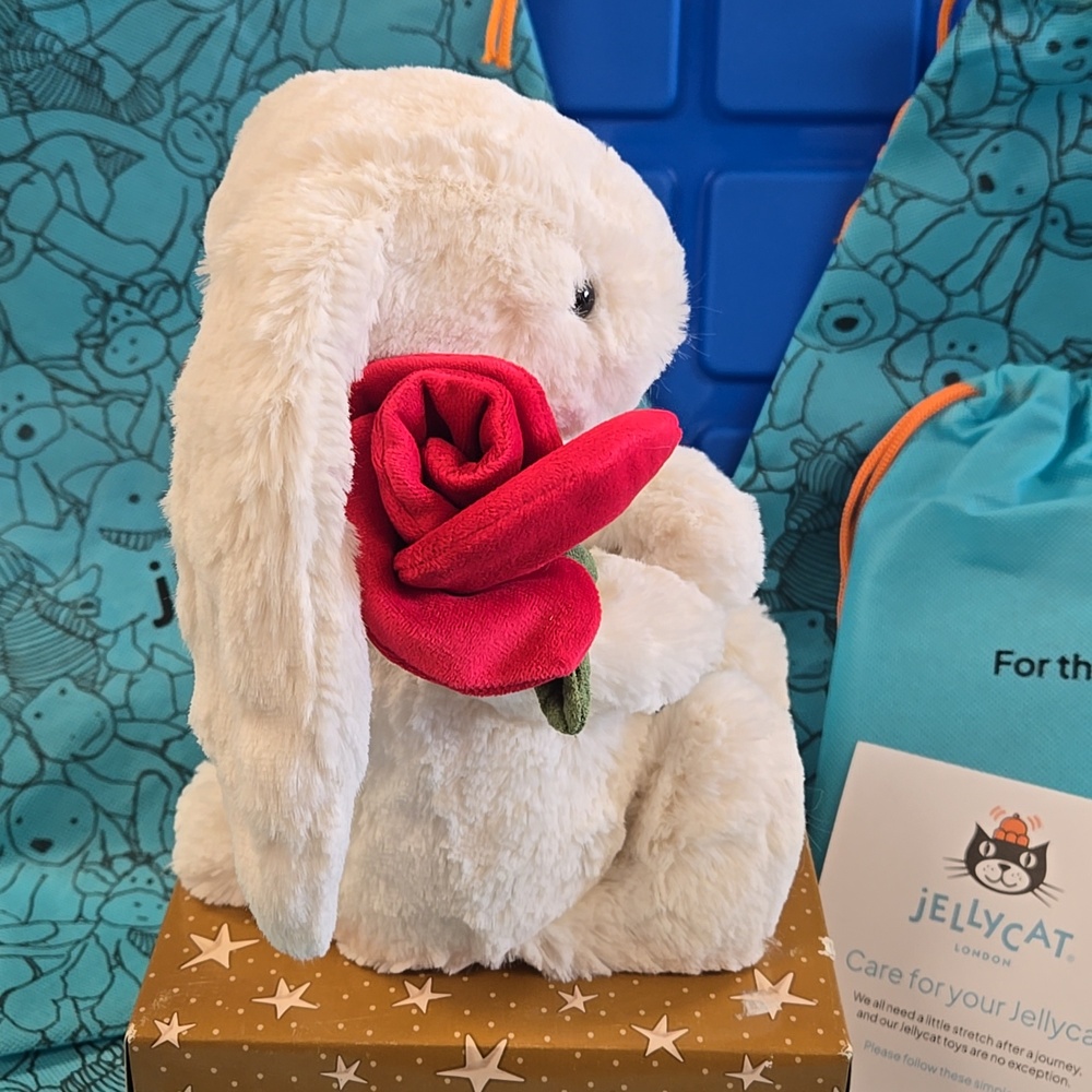 NWT Jellycat Cream Bunny With Rose